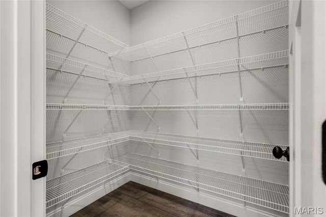 9241 Merritt Avenue, Rock Hill, MO 63144