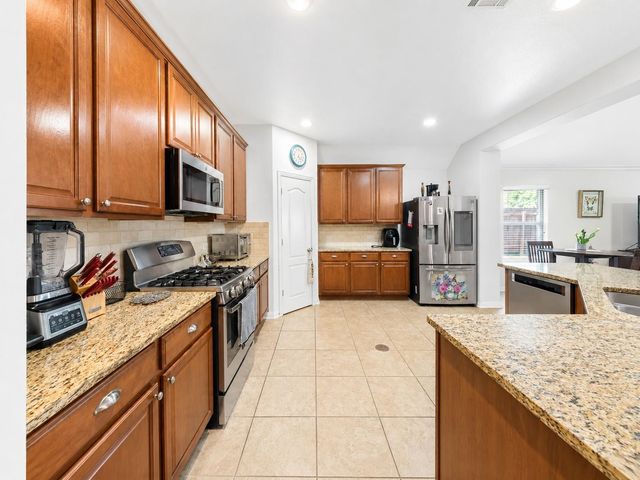 349 Razzmatazz TRL, Buda, TX 78610