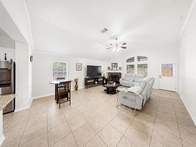 349 Razzmatazz TRL, Buda, TX 78610