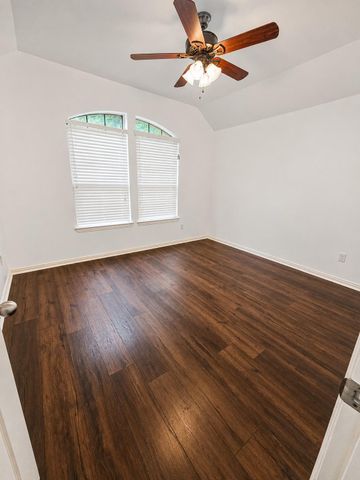 349 Razzmatazz TRL, Buda, TX 78610