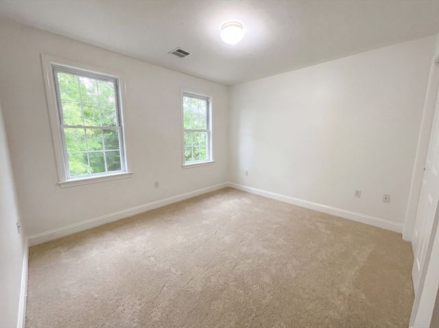 14 Smith Rd, Sutton, MA 01590
