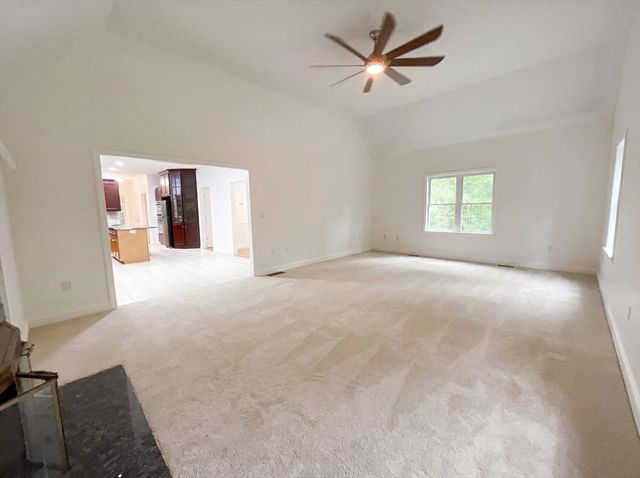 14 Smith Rd, Sutton, MA 01590