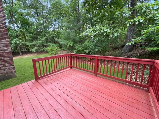 14 Smith Rd, Sutton, MA 01590