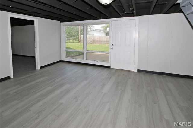 3245 Long Champs Drive, Florissant, MO 63033
