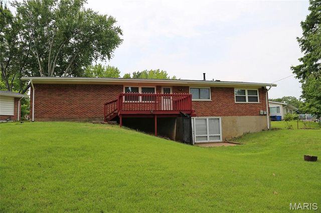 3245 Long Champs Drive, Florissant, MO 63033