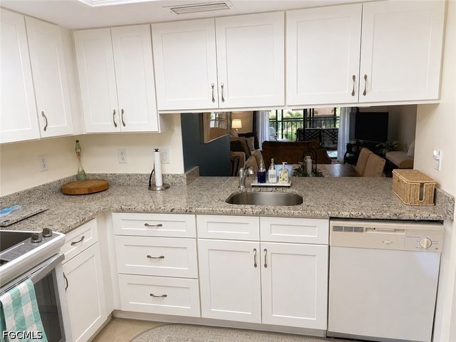 11300 Caravel CIR 203, Fort Myers, FL 33908