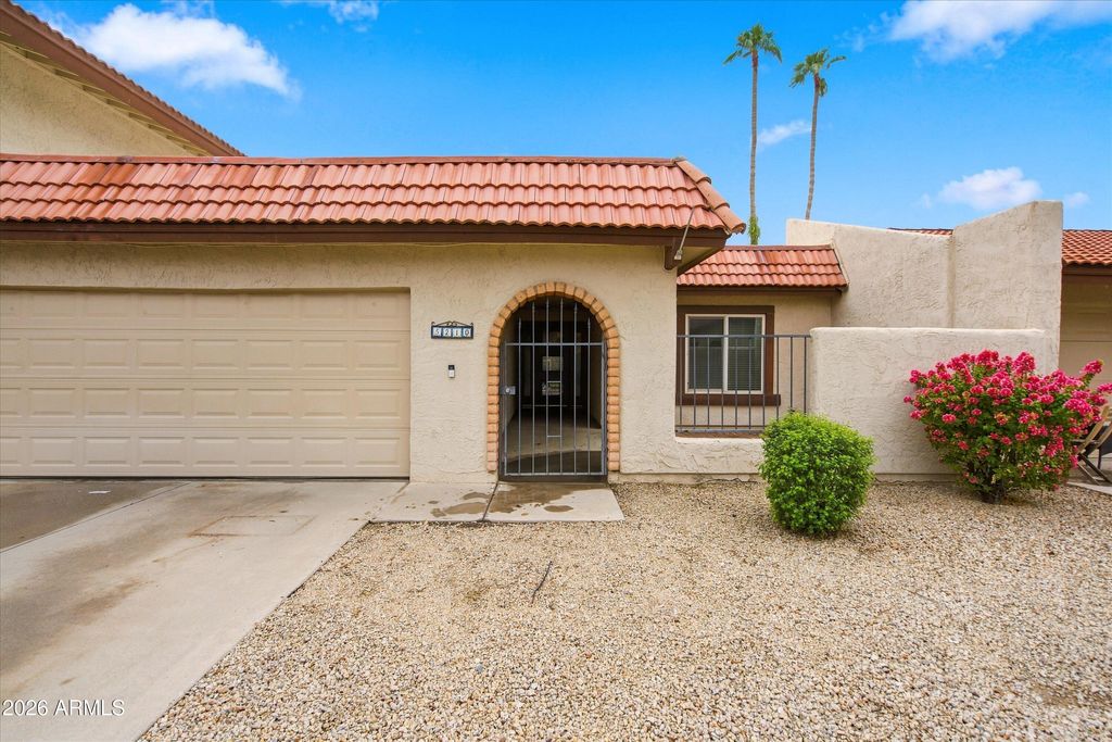 5210 E SAGUARO Circle, Phoenix, AZ 85044 — exterior