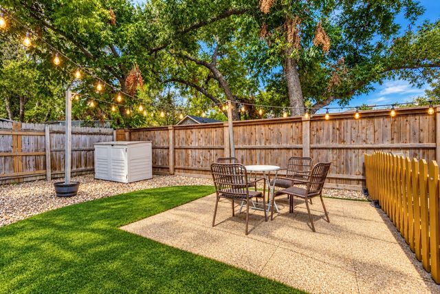 403 E Franklin Street, Grapevine, TX 76051