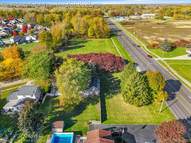 23525 Gibraltar Road N, Flat Rock, MI 48134