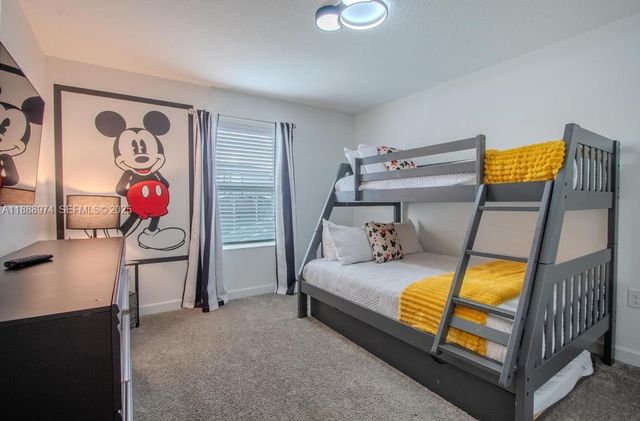 962 Splash Shot Place, Kissimmee, FL 33896