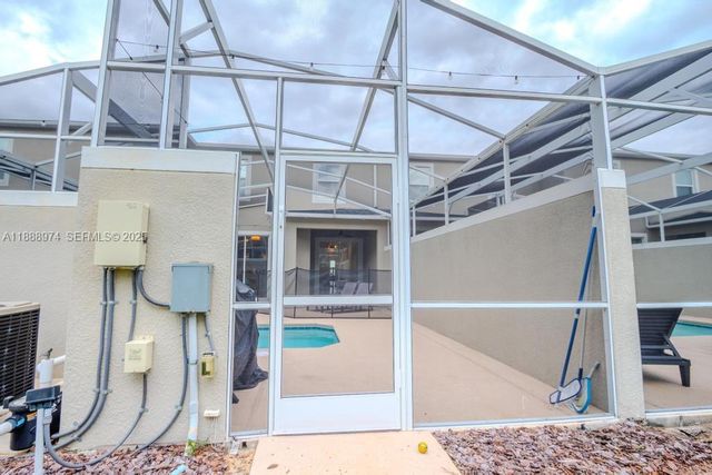 962 Splash Shot Place, Kissimmee, FL 33896