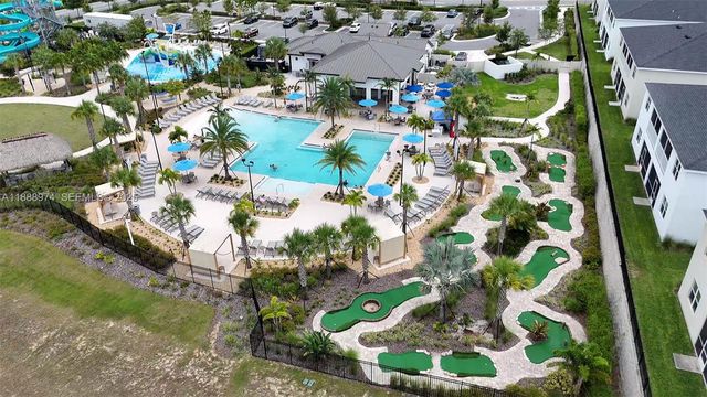962 Splash Shot Place, Kissimmee, FL 33896