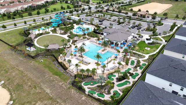 962 Splash Shot Place, Kissimmee, FL 33896