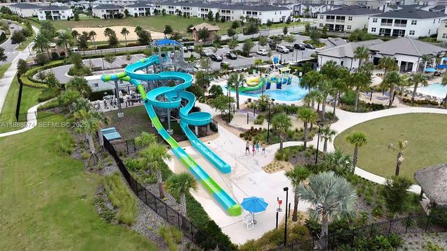 962 Splash Shot Place, Kissimmee, FL 33896