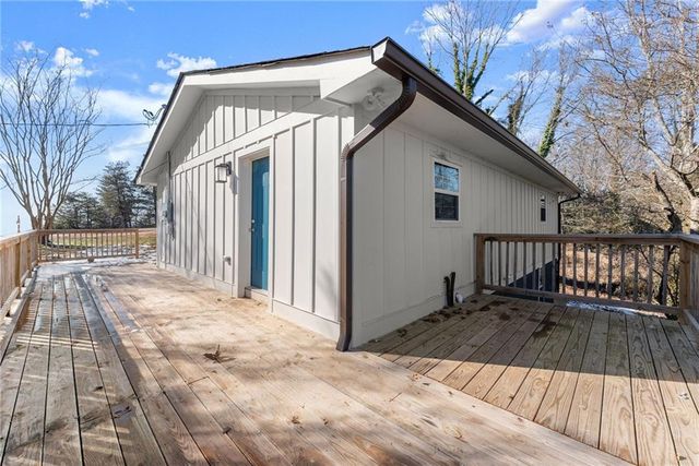 202 Skyview Drive, Gainesville, GA 30501