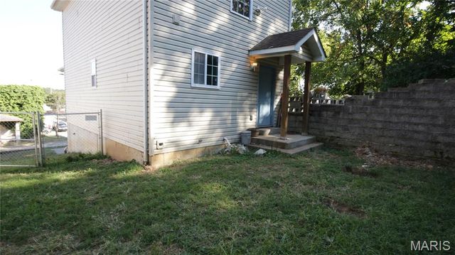 424 S 2nd Street, De Soto, MO 63020