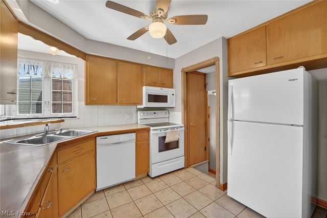 8020 Whitehaven Drive, Parma, OH 44129