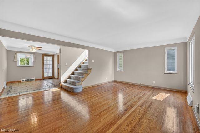 8020 Whitehaven Drive, Parma, OH 44129