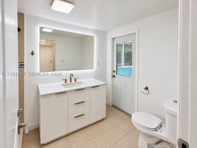 5714 Greene St, Hollywood, FL 33021