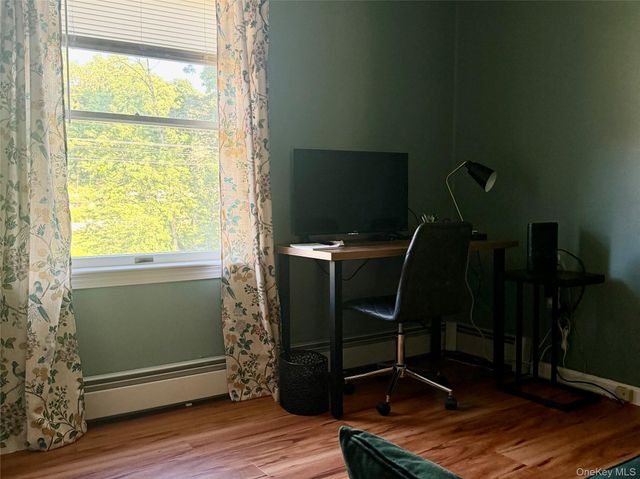40 Simmons Lane, Beacon, NY 12508