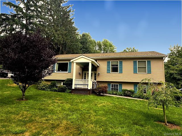 40 Simmons Lane, Beacon, NY 12508