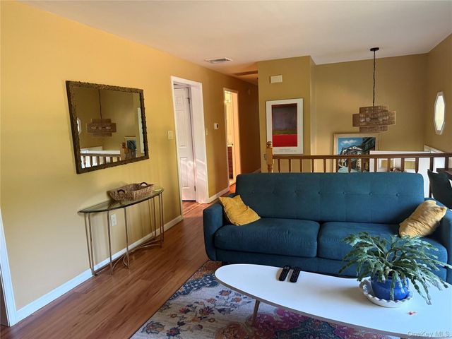 40 Simmons Lane, Beacon, NY 12508