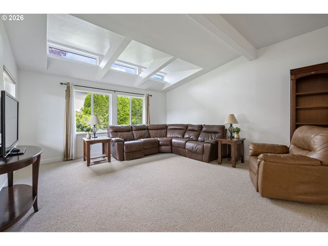 3220 CRESCENT Ave 66, Eugene, OR 97408
