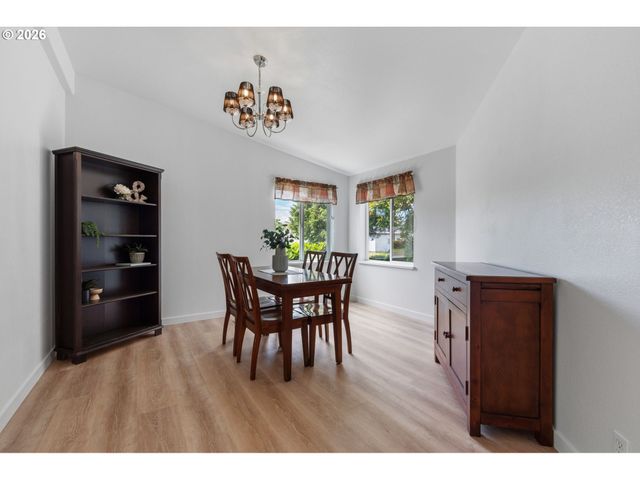 3220 CRESCENT Ave 66, Eugene, OR 97408