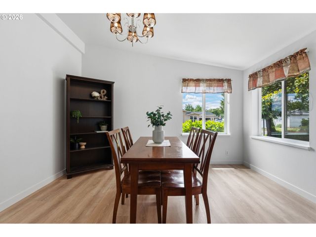 3220 CRESCENT Ave 66, Eugene, OR 97408