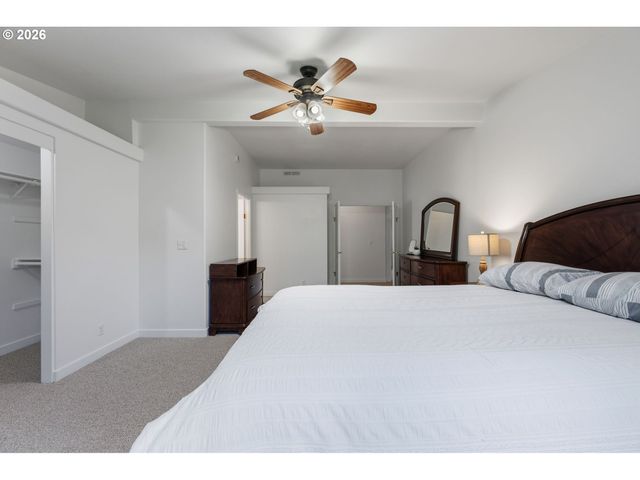 3220 CRESCENT Ave 66, Eugene, OR 97408