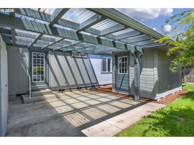 3220 CRESCENT Ave 66, Eugene, OR 97408