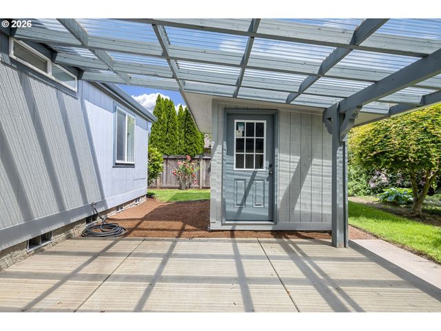 3220 CRESCENT Ave 66, Eugene, OR 97408