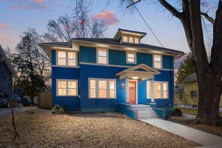 371 North Street, Elgin, IL 60120