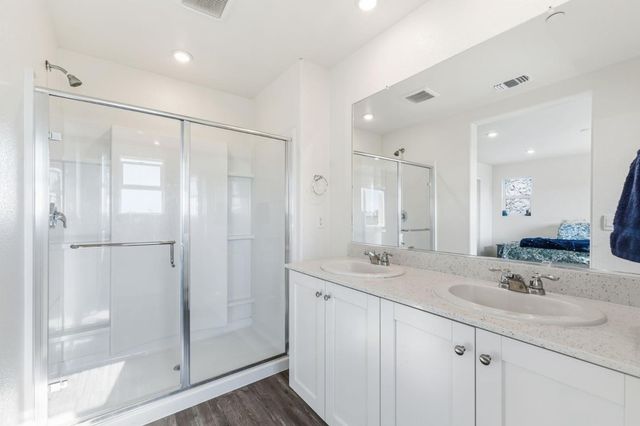 1809 Del Mar Drive, Los Banos, CA 93635