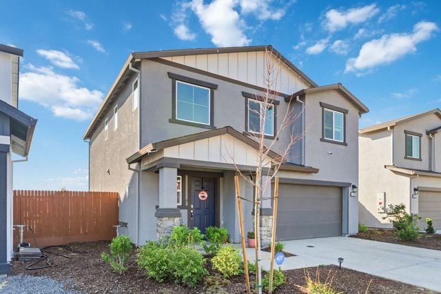 1809 Del Mar Drive, Los Banos, CA 93635