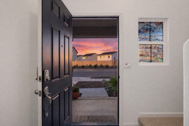 1809 Del Mar Drive, Los Banos, CA 93635