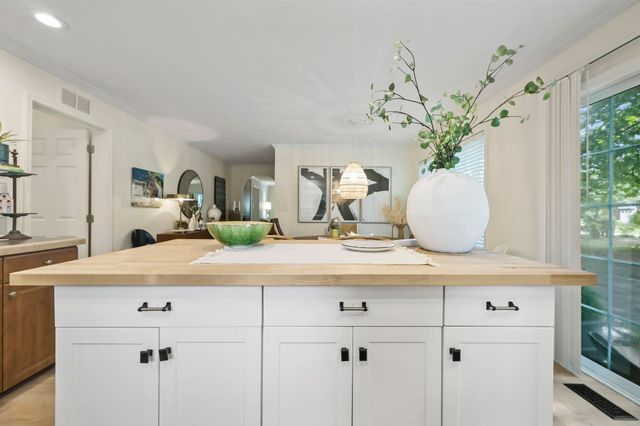 195 Hawks Nest Circle, Murrells Inlet, SC 29576