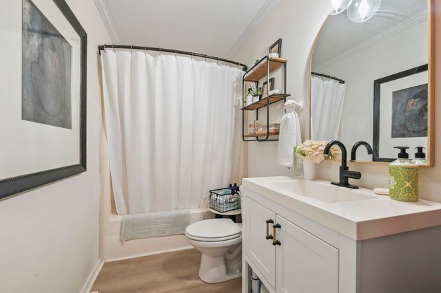 195 Hawks Nest Circle, Murrells Inlet, SC 29576
