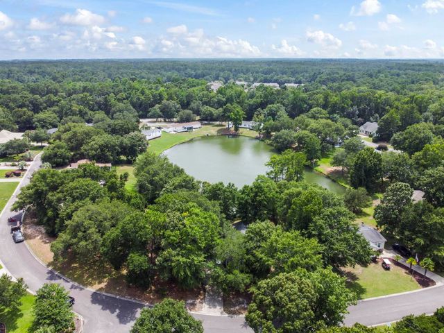 195 Hawks Nest Circle, Murrells Inlet, SC 29576