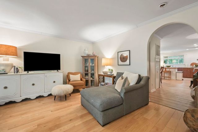 195 Hawks Nest Circle, Murrells Inlet, SC 29576