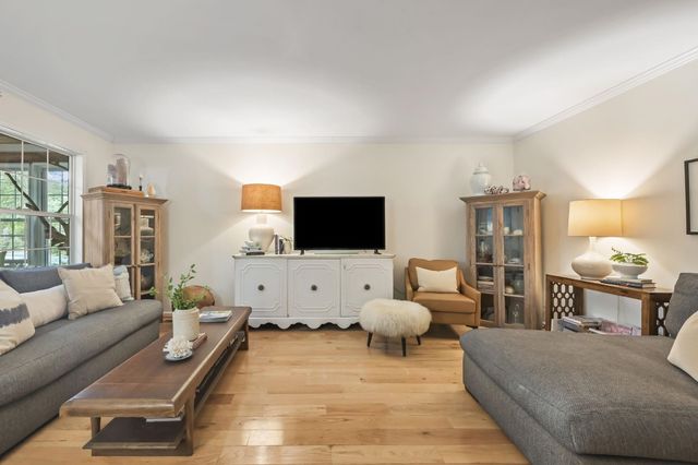 195 Hawks Nest Circle, Murrells Inlet, SC 29576
