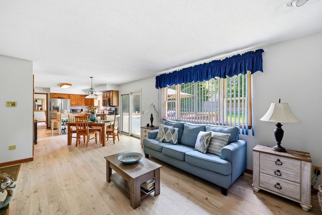 16 Lessard, East Longmeadow, MA 01028
