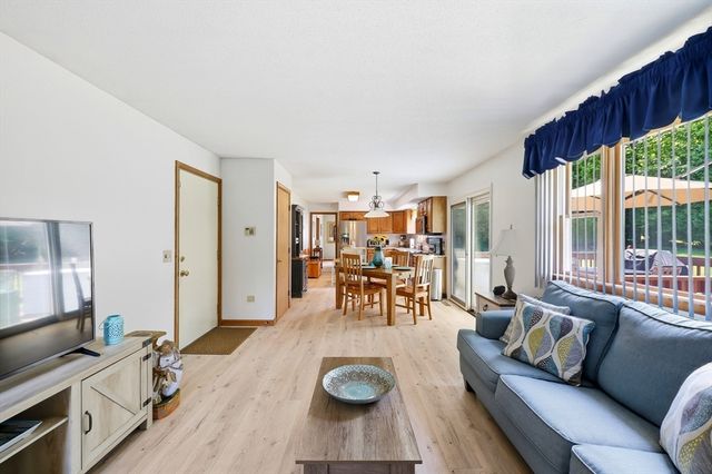 16 Lessard, East Longmeadow, MA 01028