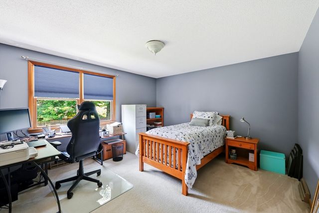 16 Lessard, East Longmeadow, MA 01028