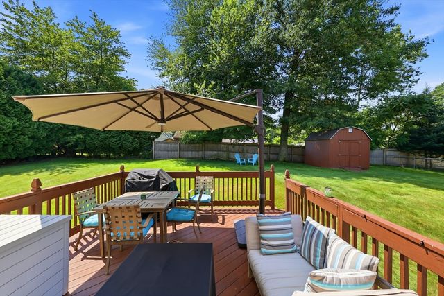 16 Lessard, East Longmeadow, MA 01028