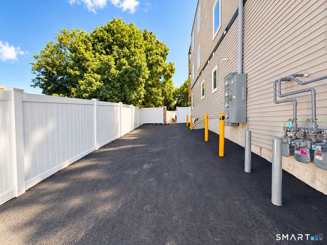 77 Ely Avenue 2, Norwalk, CT 06854