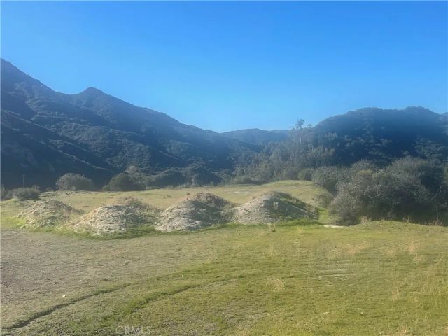 25066 Mulholland Hwy, Calabasas, CA 91302