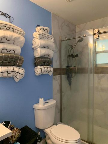 1345 W 34th Street, Riviera Beach, FL 33404