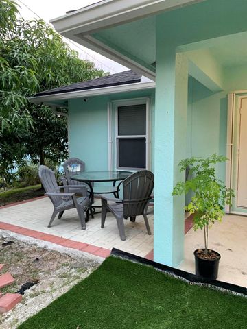 1345 W 34th Street, Riviera Beach, FL 33404