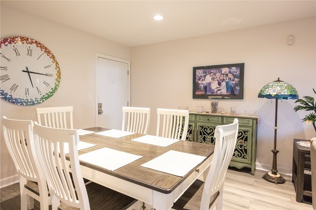 1145 Hartford Avenue 5A, Johnston, RI 02919
